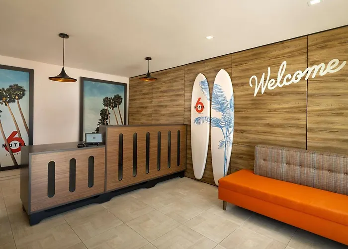 Motel 6-Santa Barbara, Ca - Beach